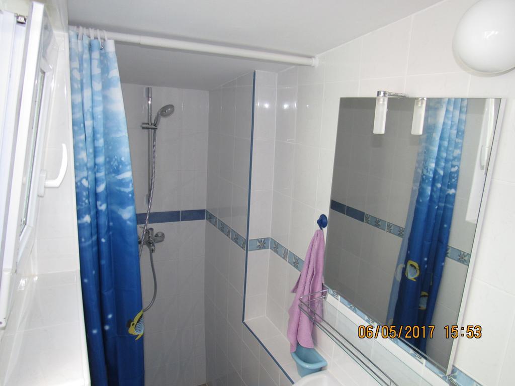 Guest House Vanessa Supetar Exterior foto